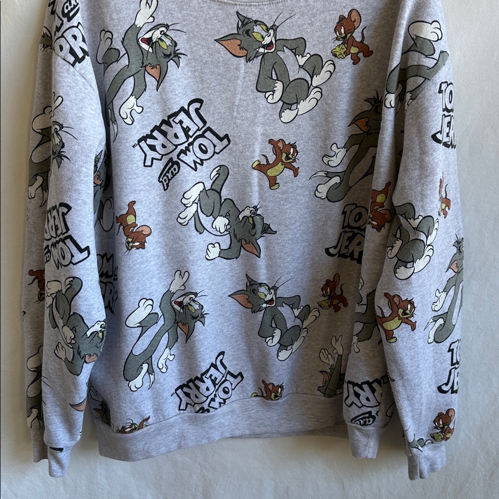 Tom and Jerry heather gray character sweatshirt, size 3XL - Picture 3 of 7